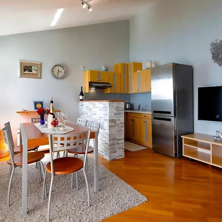 Apartment Lola Sea Front